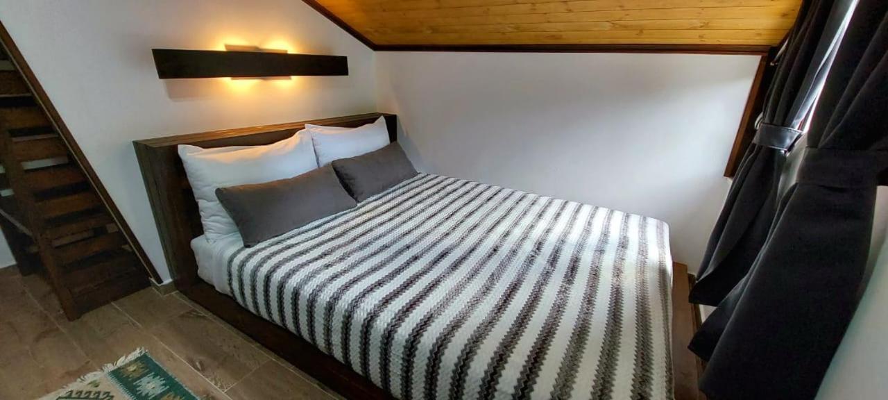 Kale Guesthouse Gjirokastra Kültér fotó