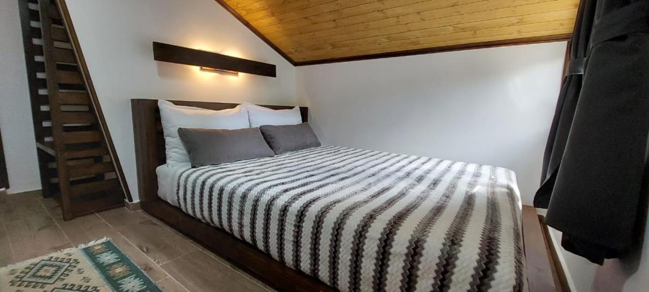 Kale Guesthouse Gjirokastra Kültér fotó
